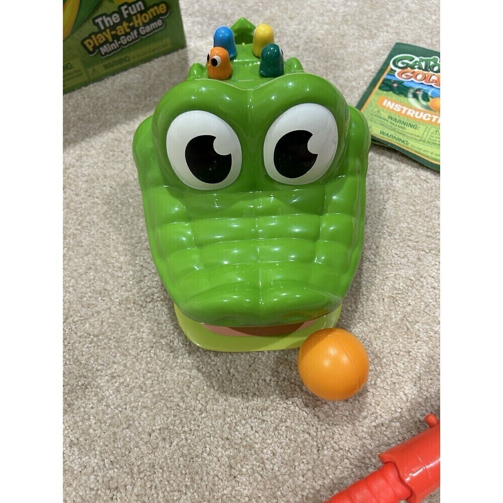 GATOR GOLF - Putt The Ball Into The Gator’s Mouth To Score Game By Goliath - Picture 2 of 7